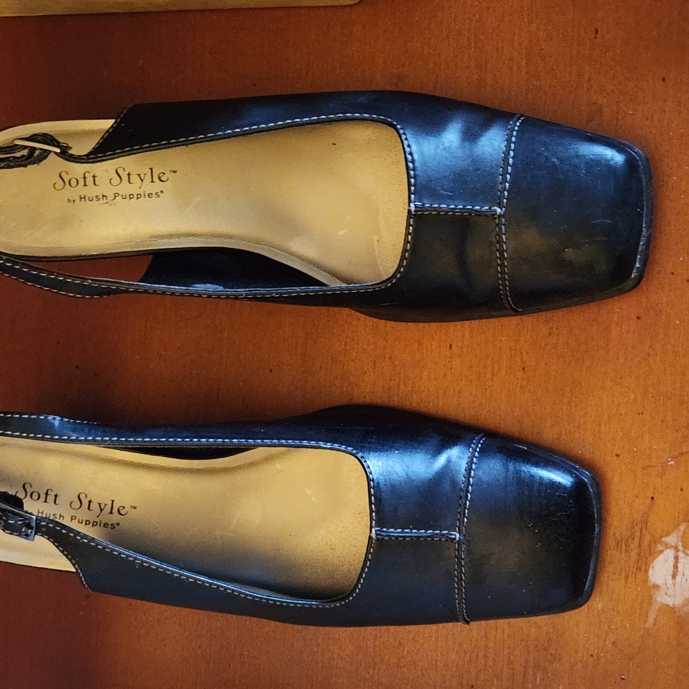 Hush Puppies Black Heels with Square Toe Design